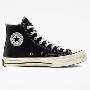 Converse Chuck 70 Vintage Canvas
UNISEX HIGH TOP SHOE